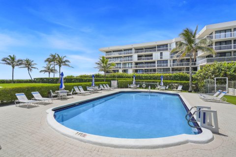 Copropriété à vendre à Palm Beach, Floride: 2 chambres, 109.25 m2 № 945986 - photo 7