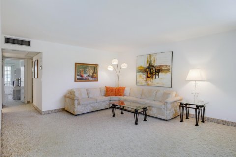 Condominio en venta en Delray Beach, Florida, 2 dormitorios, 81.75 m2 № 1175319 - foto 2