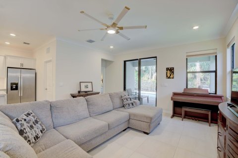 House in Jupiter, Florida 3 bedrooms, 161.56 sq.m. № 1175358 - photo 25