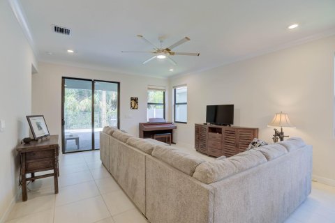 House in Jupiter, Florida 3 bedrooms, 161.56 sq.m. № 1175358 - photo 28