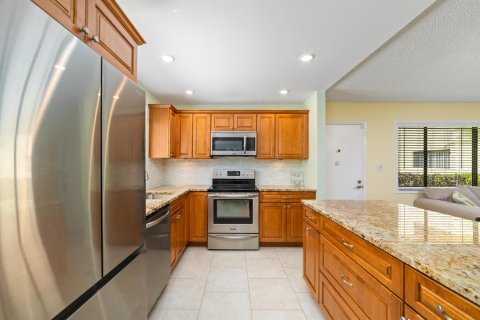 Condo in Delray Beach, Florida, 2 bedrooms  № 1216115 - photo 21