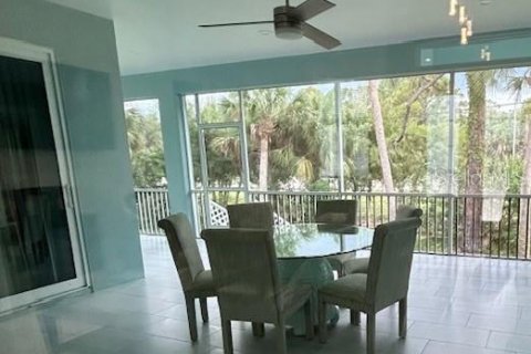 Villa ou maison à louer à Nokomis, Floride: 3 chambres, 222.97 m2 № 1350976 - photo 9