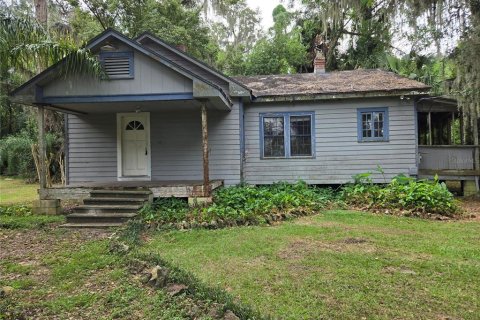 House in Weirsdale, Florida 3 bedrooms, 128.21 sq.m. № 1383469 - photo 1