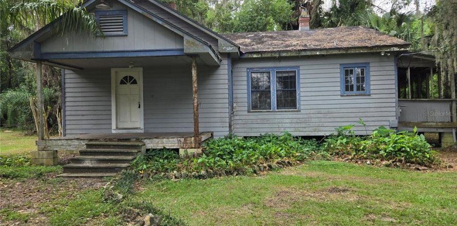 House in Weirsdale, Florida 3 bedrooms, 128.21 sq.m. № 1383469