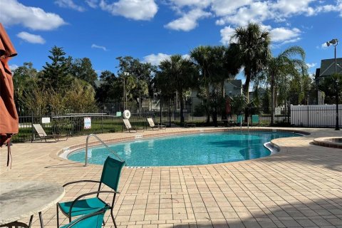 Condo in Orlando, Florida, 2 bedrooms  № 1383393 - photo 11