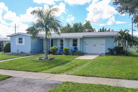 Villa ou maison à vendre à Port Charlotte, Floride: 3 chambres, 75.44 m2 № 1383467 - photo 4