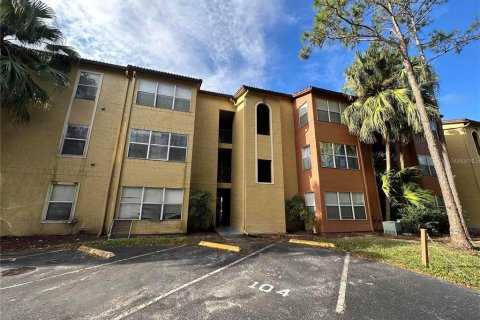 Condominio en venta en Orlando, Florida, 2 dormitorios, 91.79 m2 № 1010089 - foto 1