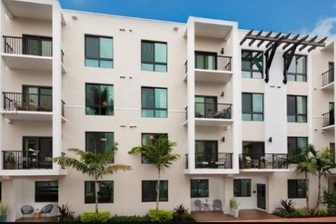 Condominio en venta en Doral, Florida, 1 dormitorio, 68.56 m2 № 1355520 - foto 1