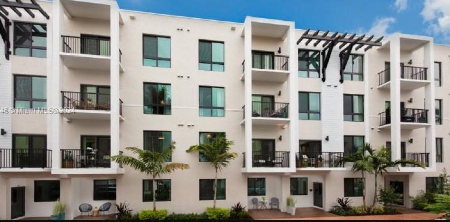 Condominio en Doral, Florida, 1 dormitorio  № 1355520