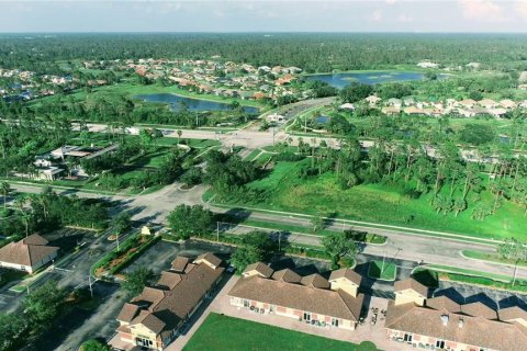 Immobilier commercial à vendre à North Port, Floride: 364.55 m2 № 551871 - photo 23