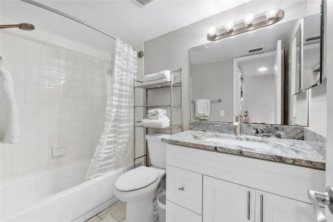 Copropriété à vendre à Boca Raton, Floride: 2 chambres, 86.86 m2 № 1216197 - photo 3