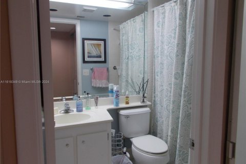 Condominio en venta en Pembroke Pines, Florida, 2 dormitorios, 125.51 m2 № 1239643 - foto 19