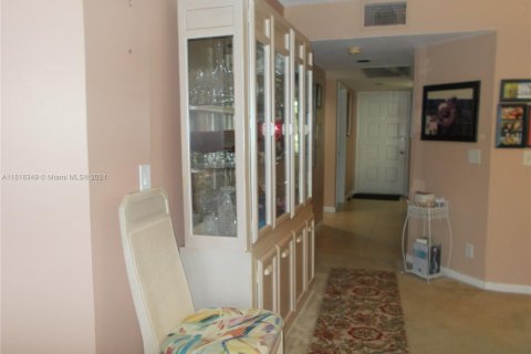 Condominio en venta en Pembroke Pines, Florida, 2 dormitorios, 125.51 m2 № 1239643 - foto 14