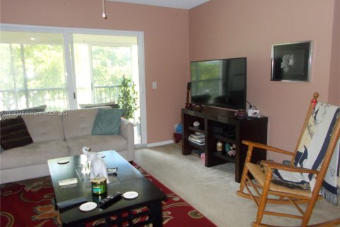 Condo in Pembroke Pines, Florida, 2 bedrooms  № 1239643 - photo 21