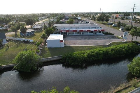 Commercial property in Port Charlotte, Florida 258.27 sq.m. № 793833 - photo 13
