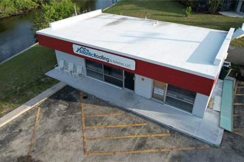 Commercial property in Port Charlotte, Florida 258.27 sq.m. № 793833 - photo 17