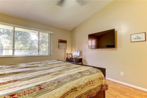 Condo in Plantation, Florida, 1 bedroom  № 1177973 - photo 17