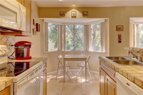 Condo in Plantation, Florida, 1 bedroom  № 1177973 - photo 14