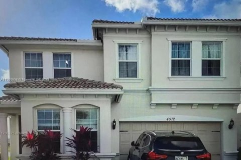 Villa ou maison à vendre à Hollywood, Floride: 5 chambres, 232.35 m2 № 1095925 - photo 30