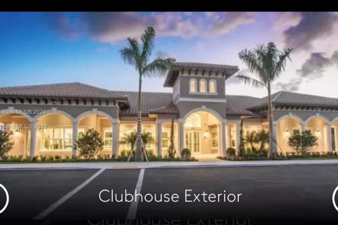 Villa ou maison à vendre à Hollywood, Floride: 5 chambres, 232.35 m2 № 1095925 - photo 7