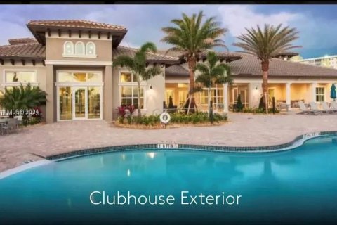 Villa ou maison à vendre à Hollywood, Floride: 5 chambres, 232.35 m2 № 1095925 - photo 9