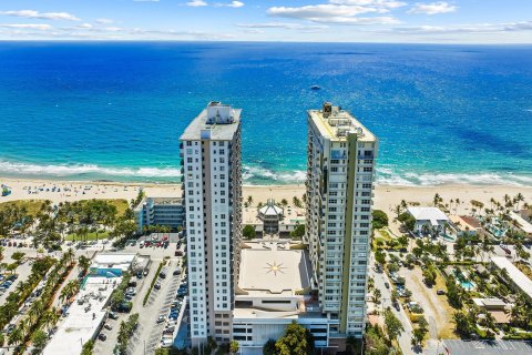 Copropriété à vendre à Pompano Beach, Floride: 2 chambres, 86.68 m2 № 1183326 - photo 1