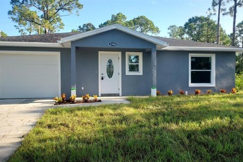 House in Punta Gorda, Florida 2 bedrooms, 89.37 sq.m. № 1352638 - photo 1