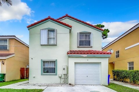 Villa ou maison à vendre à Margate, Floride: 3 chambres, 167.97 m2 № 1360565 - photo 1