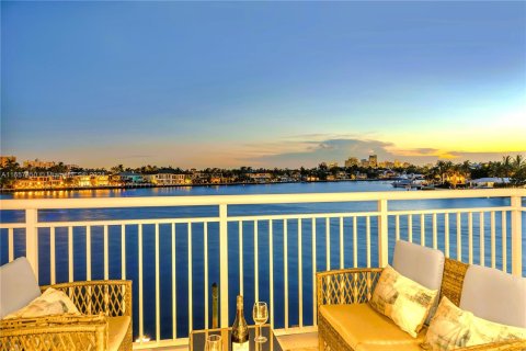 Condominio en venta en Fort Lauderdale, Florida, 2 dormitorios, 123.56 m2 № 1360611 - foto 11