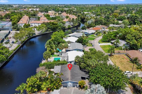 House in Wilton Manors, Florida 3 bedrooms, 152.55 sq.m. № 1182186 - photo 18