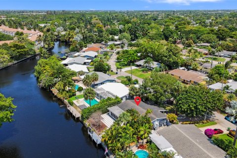 House in Wilton Manors, Florida 3 bedrooms, 152.55 sq.m. № 1182186 - photo 19