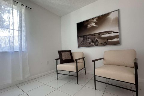 Copropriété à vendre à Doral, Floride: 3 chambres, 102.19 m2 № 1231458 - photo 5