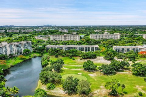 Copropriété à vendre à Pompano Beach, Floride: 1 chambre, 88.26 m2 № 1231460 - photo 15