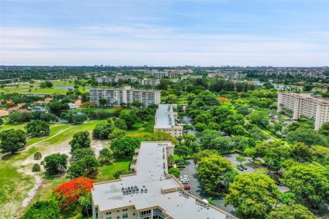 Copropriété à vendre à Pompano Beach, Floride: 1 chambre, 88.26 m2 № 1231460 - photo 23