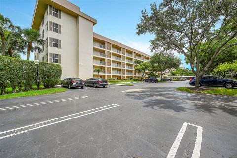 Copropriété à vendre à Pompano Beach, Floride: 1 chambre, 88.26 m2 № 1231460 - photo 27