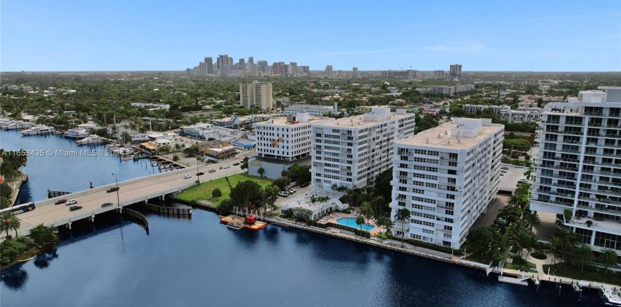 Condominio en Fort Lauderdale, Florida, 1 dormitorio  № 1355295