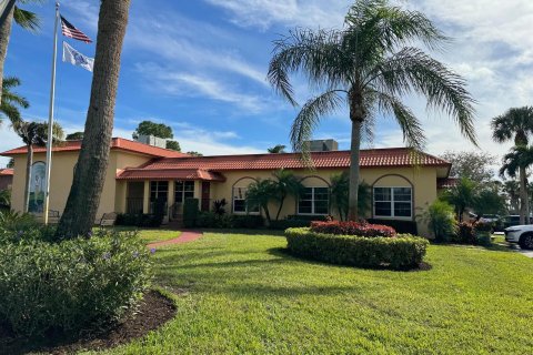 Copropriété à vendre à Stuart, Floride: 2 chambres, 76.09 m2 № 888469 - photo 4