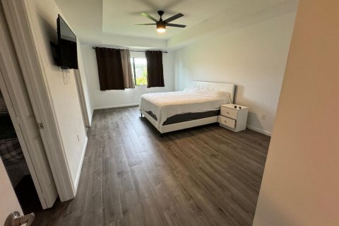 Casa en venta en Pompano Beach, Florida, 3 dormitorios, 164.72 m2 № 1077781 - foto 10