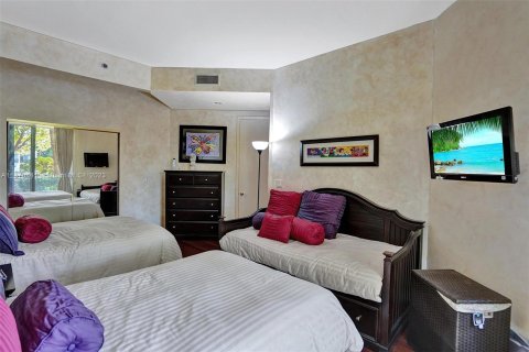 Condo in Aventura, Florida, 3 bedrooms  № 495560 - photo 27