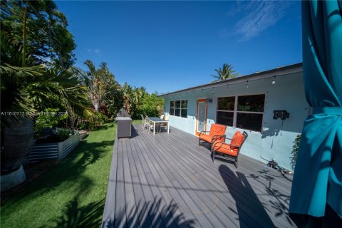 Casa en venta en Fort Lauderdale, Florida, 3 dormitorios № 1237667 - foto 18