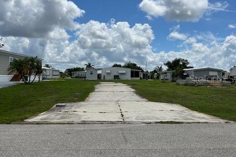 Terreno en venta en Englewood, Florida № 1248792 - foto 2