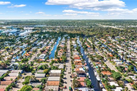 Villa ou maison à vendre à Fort Lauderdale, Floride: 4 chambres, 247.31 m2 № 886031 - photo 19