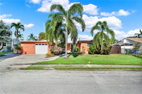 House in Fort Lauderdale, Florida 4 bedrooms, 247.31 sq.m. № 886031 - photo 26