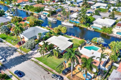 Villa ou maison à vendre à Fort Lauderdale, Floride: 4 chambres, 247.31 m2 № 886031 - photo 16