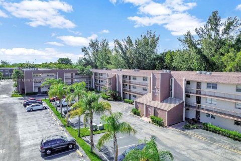 Condominio en venta en Davie, Florida, 2 dormitorios, 98.48 m2 № 1325288 - foto 3