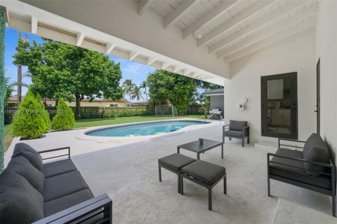 Casa en venta en North Miami Beach, Florida, 4 dormitorios, 190.64 m2 № 1348025 - foto 26