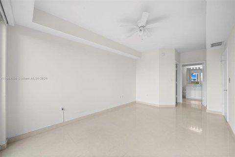 Condominio en venta en Aventura, Florida, 3 dormitorios, 139.35 m2 № 1347936 - foto 10