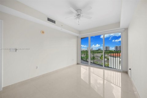 Copropriété à vendre à Aventura, Floride: 3 chambres, 139.35 m2 № 1347936 - photo 9