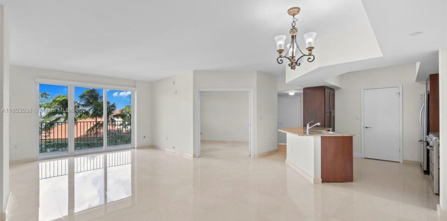 Condo à Aventura, Floride, 3 chambres  № 1347936