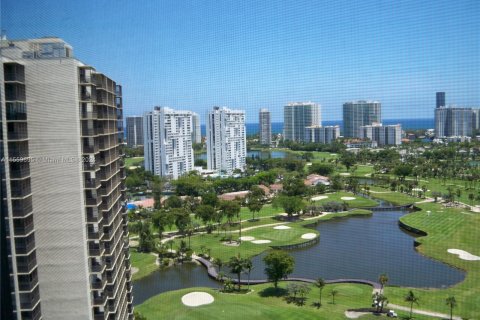 Condominio en venta en Aventura, Florida, 2 dormitorios, 107.49 m2 № 1215703 - foto 1